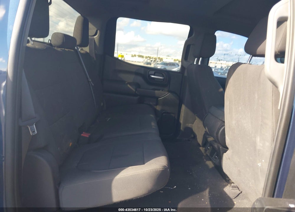 2021 CHEVROLET SILVERADO 1500 2WD SHORT BED CUSTOM VIN: 1GCPWBEK2MZ401375