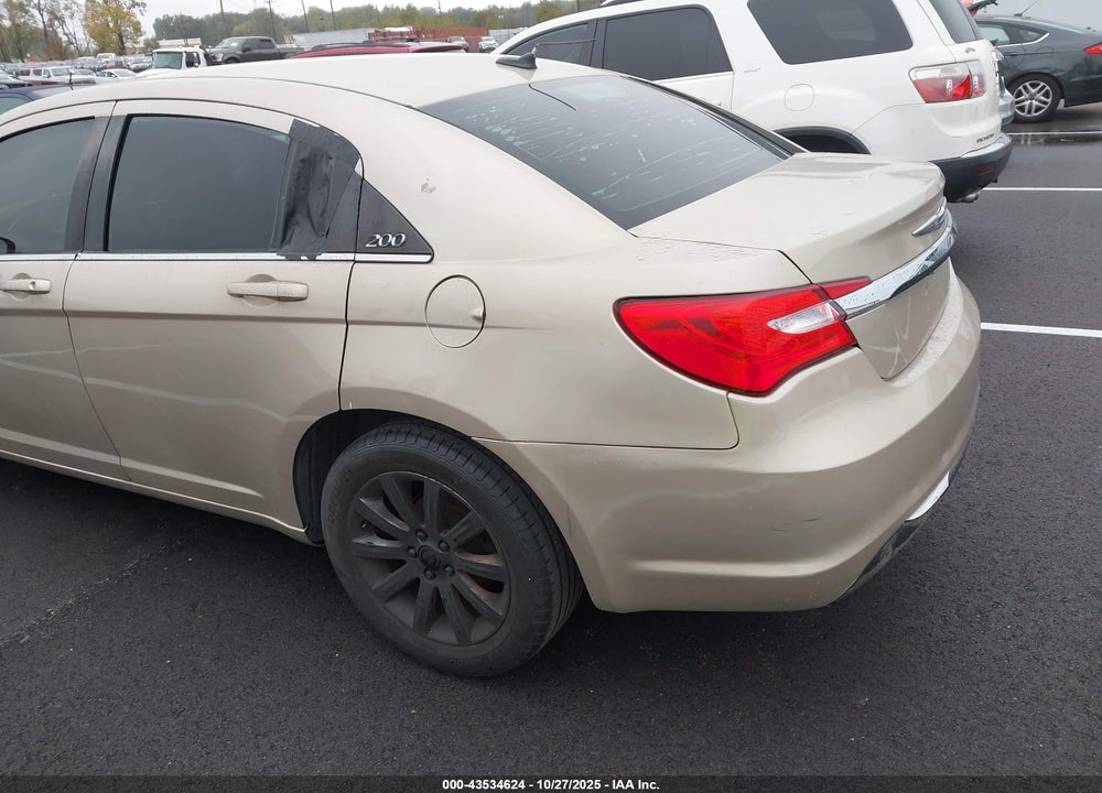 2013 CHRYSLER 200 VIN: 1C3CCBBB1DN598157