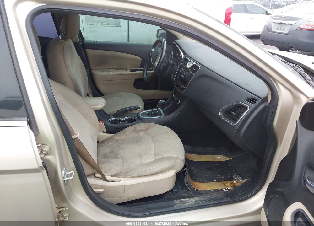 2013 CHRYSLER 200 VIN: 1C3CCBBB1DN598157