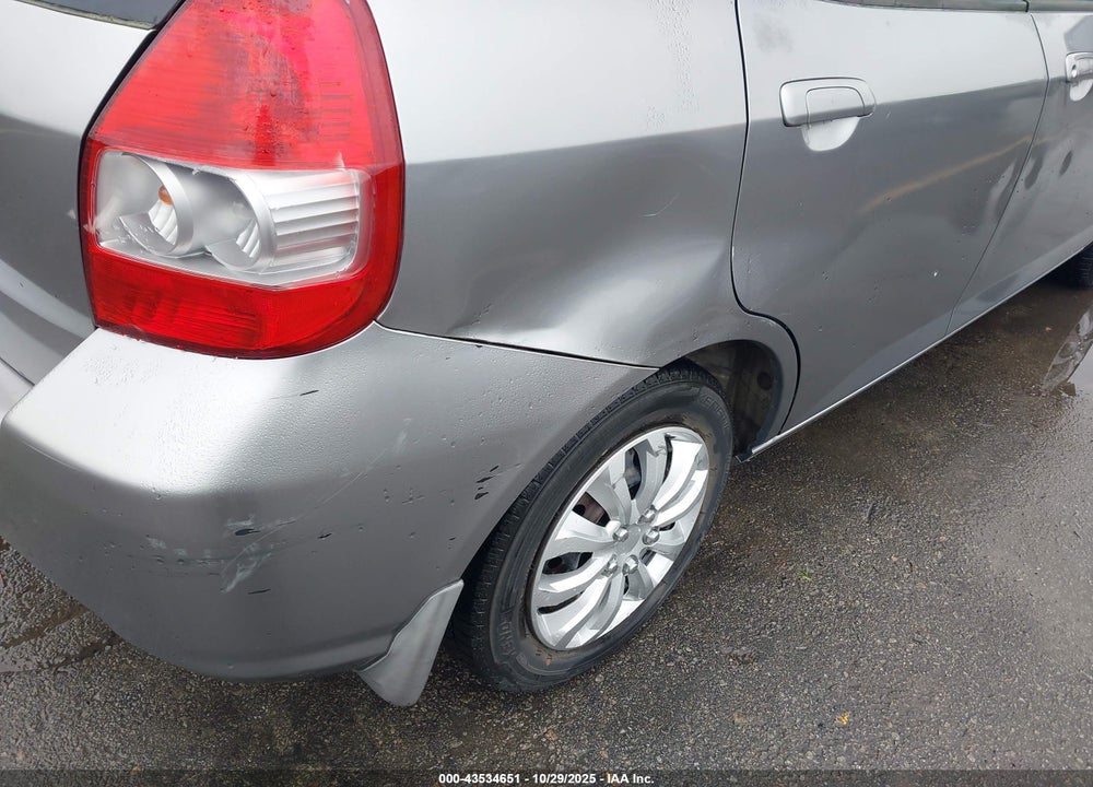 2008 HONDA FIT VIN: JHMGD38488S066421