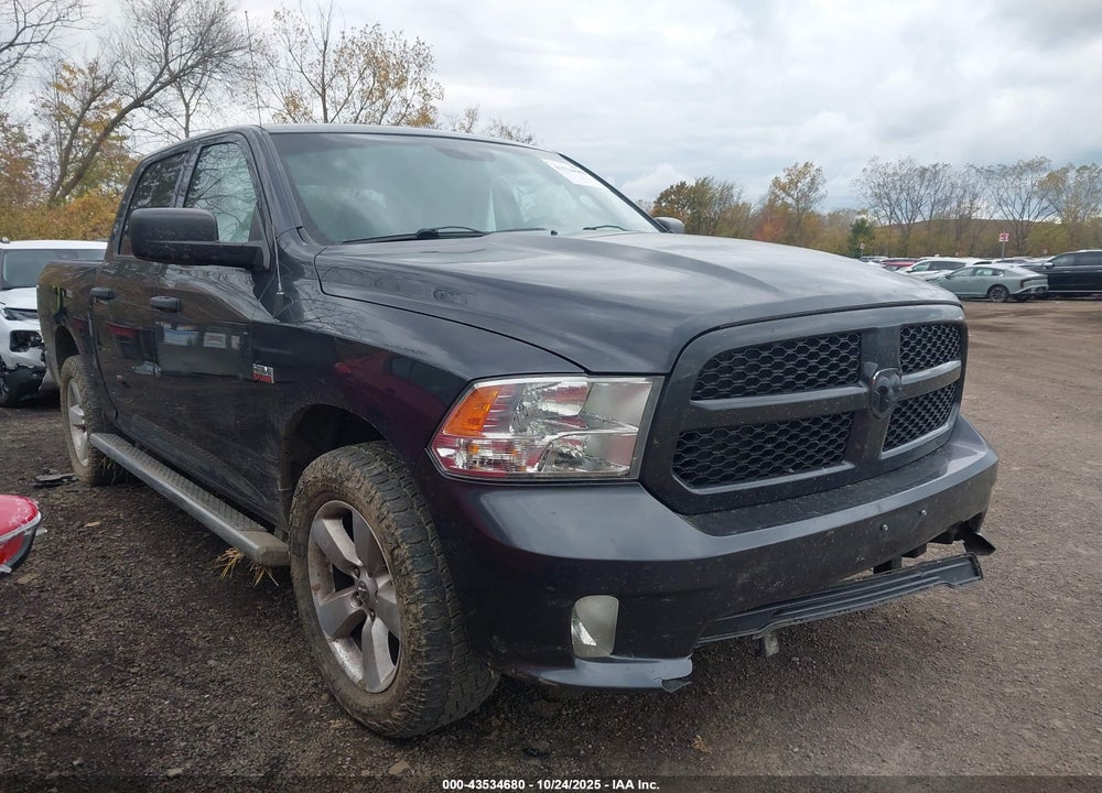 2015 RAM 1500 EXPRESS VIN: 1C6RR7KTXFS548685