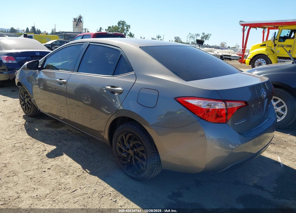 2018 TOYOTA COROLLA VIN: 5YFBURHE4JP762661