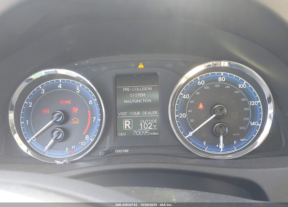 2018 TOYOTA COROLLA VIN: 5YFBURHE4JP762661