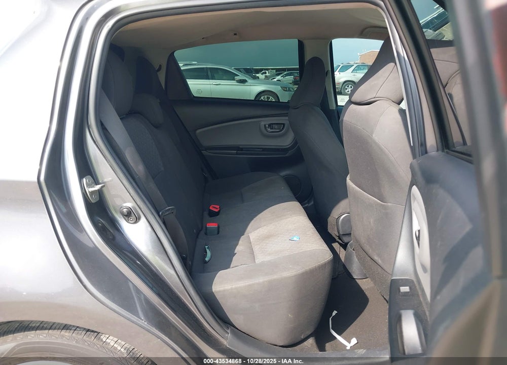 2015 TOYOTA YARIS LE VIN: VNKKTUD33FA033225
