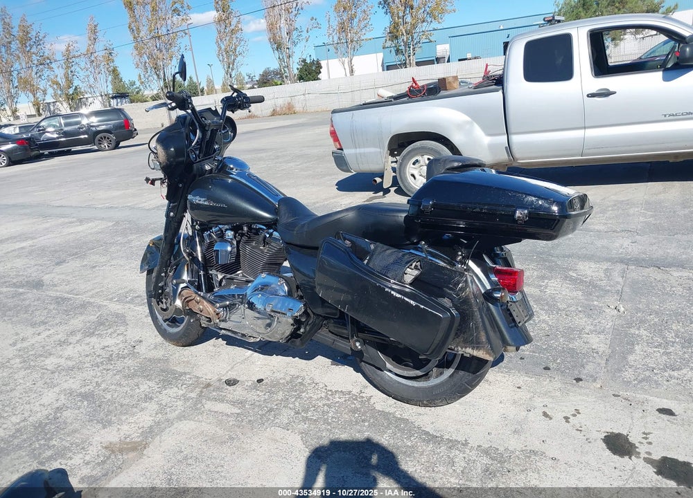 2009 HARLEY-DAVIDSON FLHX VIN: 1HD1KB4399Y649825