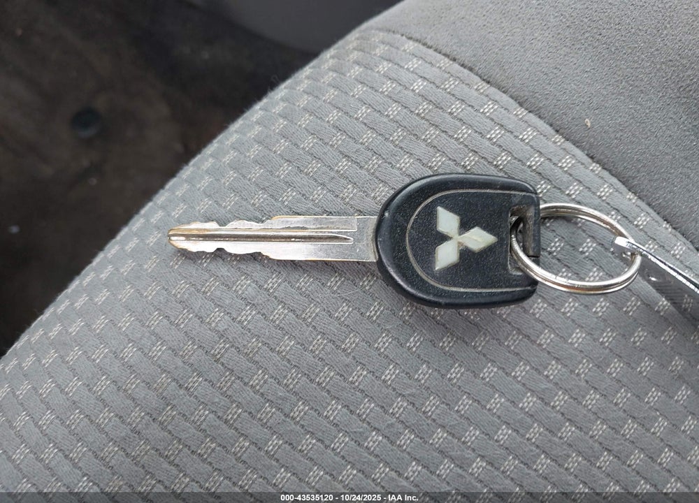 2006 MITSUBISHI LANCER ES/SE VIN: JA3AJ26E26U072222