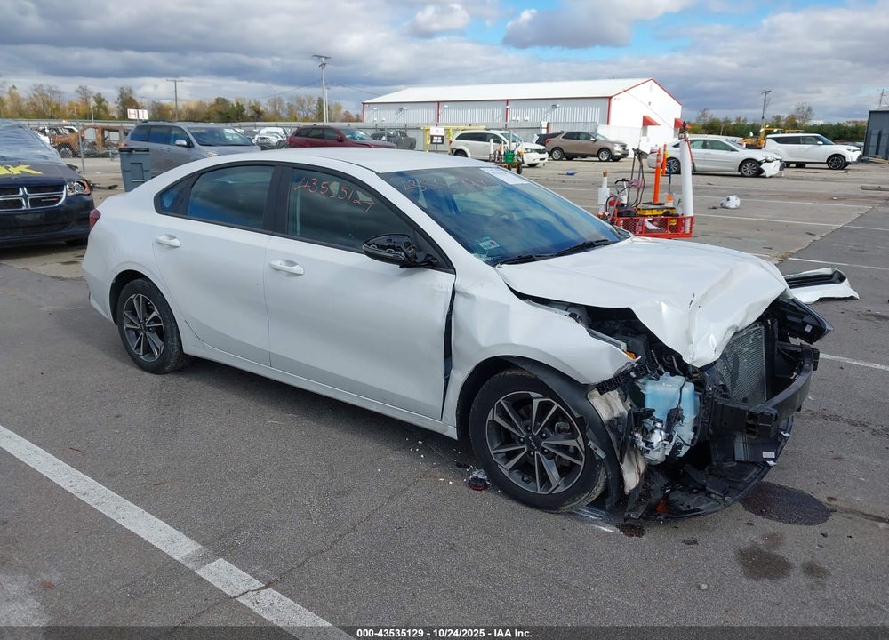 2023 KIA FORTE LXS VIN: 3KPF24AD8PE637149