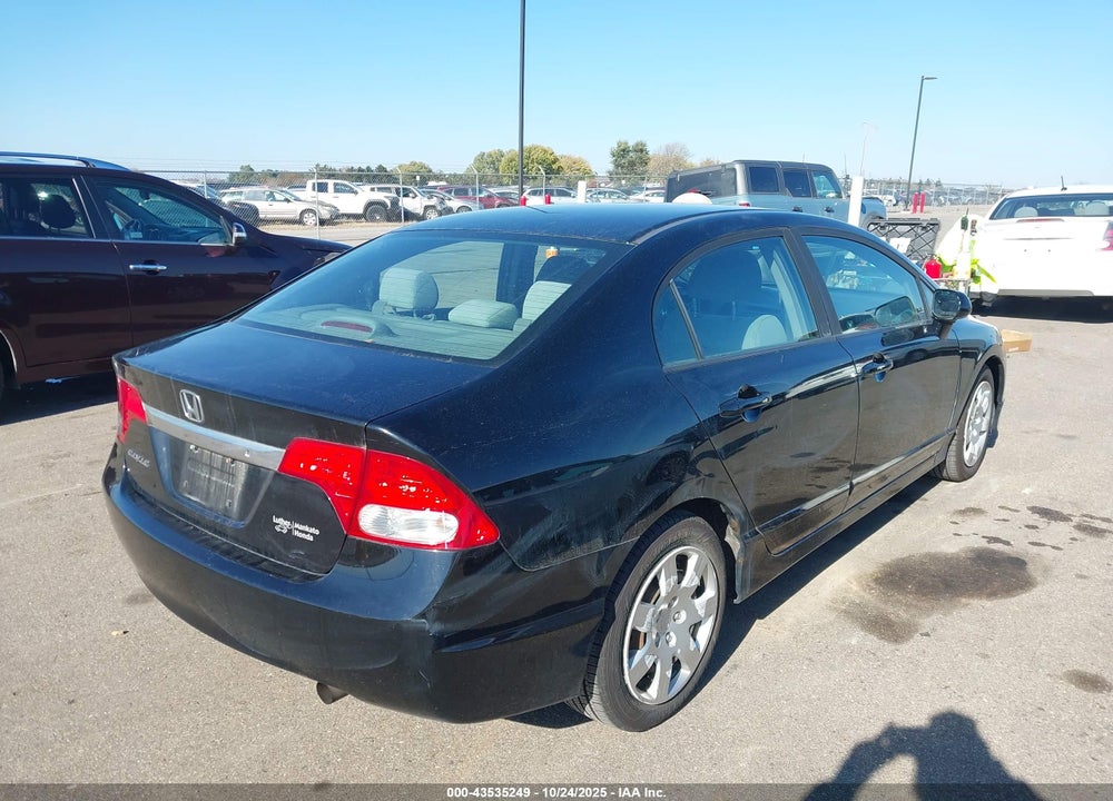 2010 HONDA CIVIC LX VIN: 19XFA1F5XAE082716
