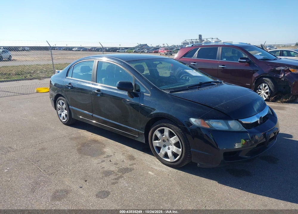 2010 HONDA CIVIC LX VIN: 19XFA1F5XAE082716