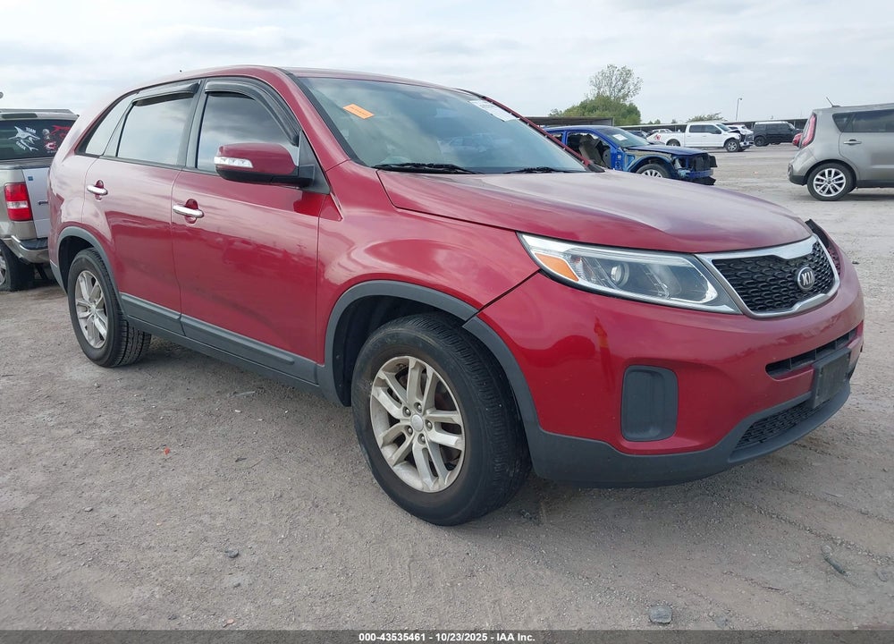 2014 KIA SORENTO LX VIN: 5XYKT3A69EG515066