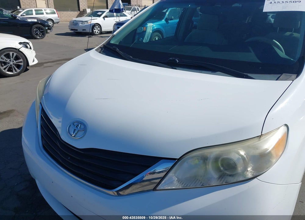2012 TOYOTA SIENNA LE V6 8 PASSENGER VIN: 5TDKK3DC8CS254274