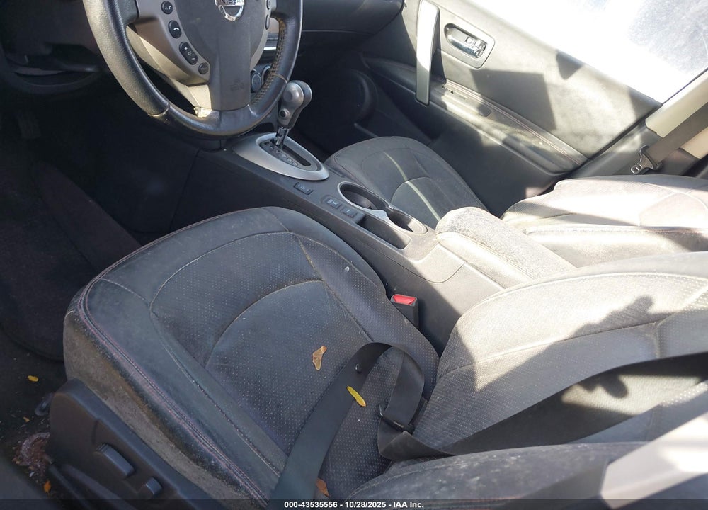 2013 NISSAN ROGUE SV W/SL PKG VIN: JN8AS5MV9DW641625