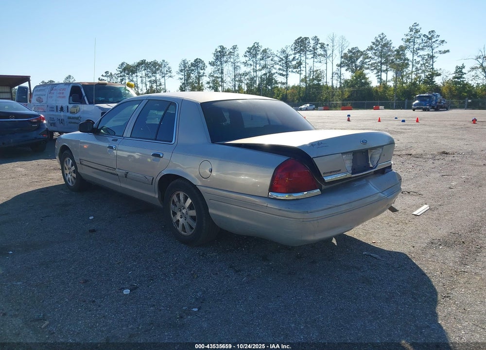 2008 FORD CROWN VICTORIA LX VIN: 2FAFP74V28X137402