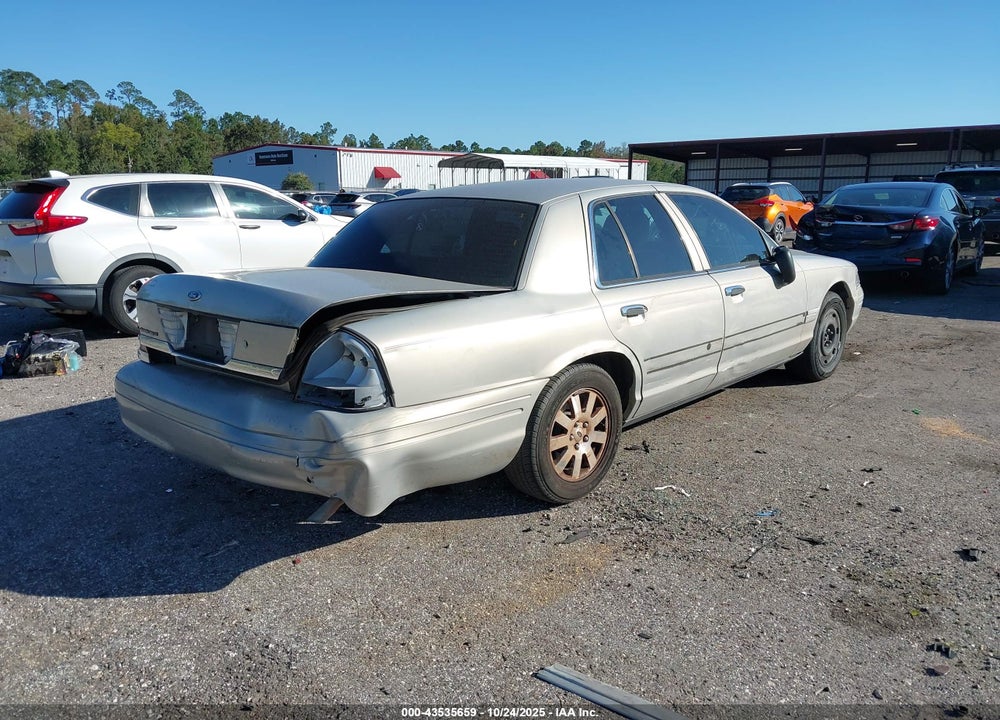 2008 FORD CROWN VICTORIA LX VIN: 2FAFP74V28X137402