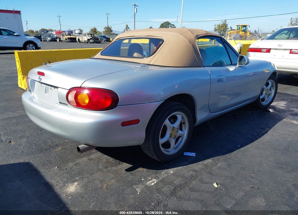 1999 MAZDA MX-5 MIATA VIN: JM1NB353XX0137039