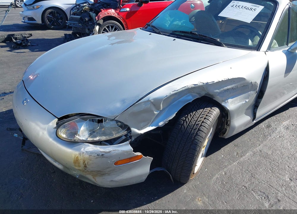 1999 MAZDA MX-5 MIATA VIN: JM1NB353XX0137039