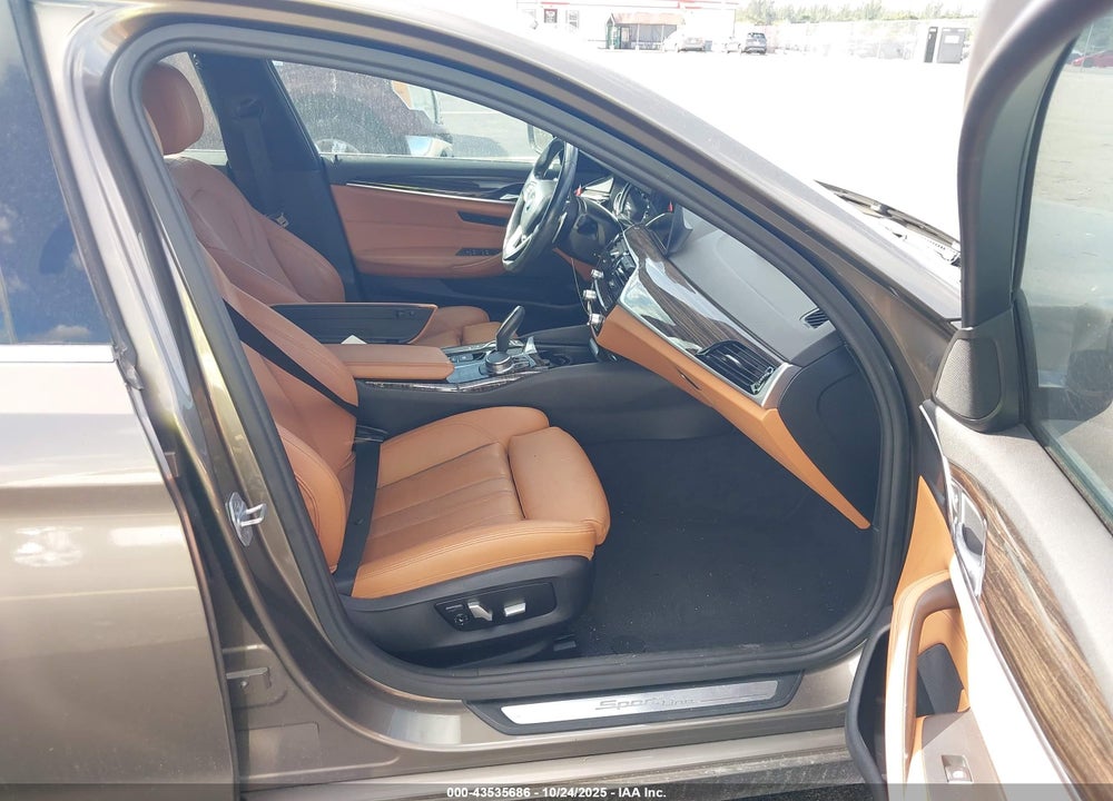 2017 BMW 540I XDRIVE VIN: WBAJE7C33HWA03312