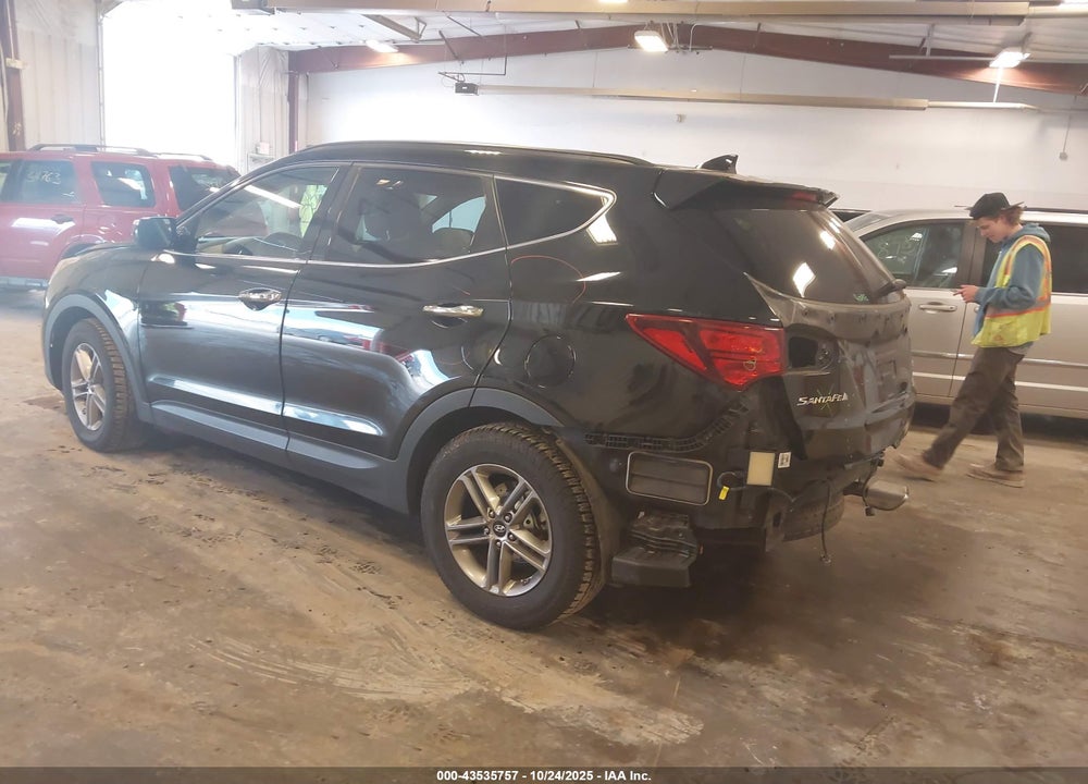 2017 HYUNDAI SANTA FE VIN: 5XYZUDLB4HG402187