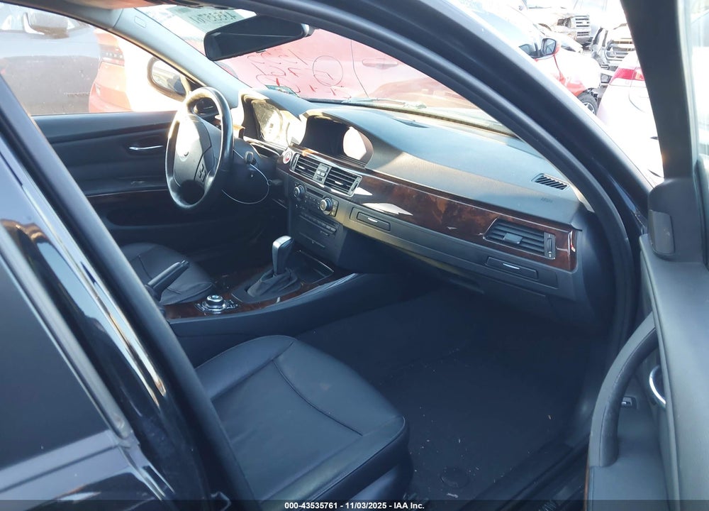 2011 BMW 328I XDRIVE VIN: WBAPK5G5XBNN31586