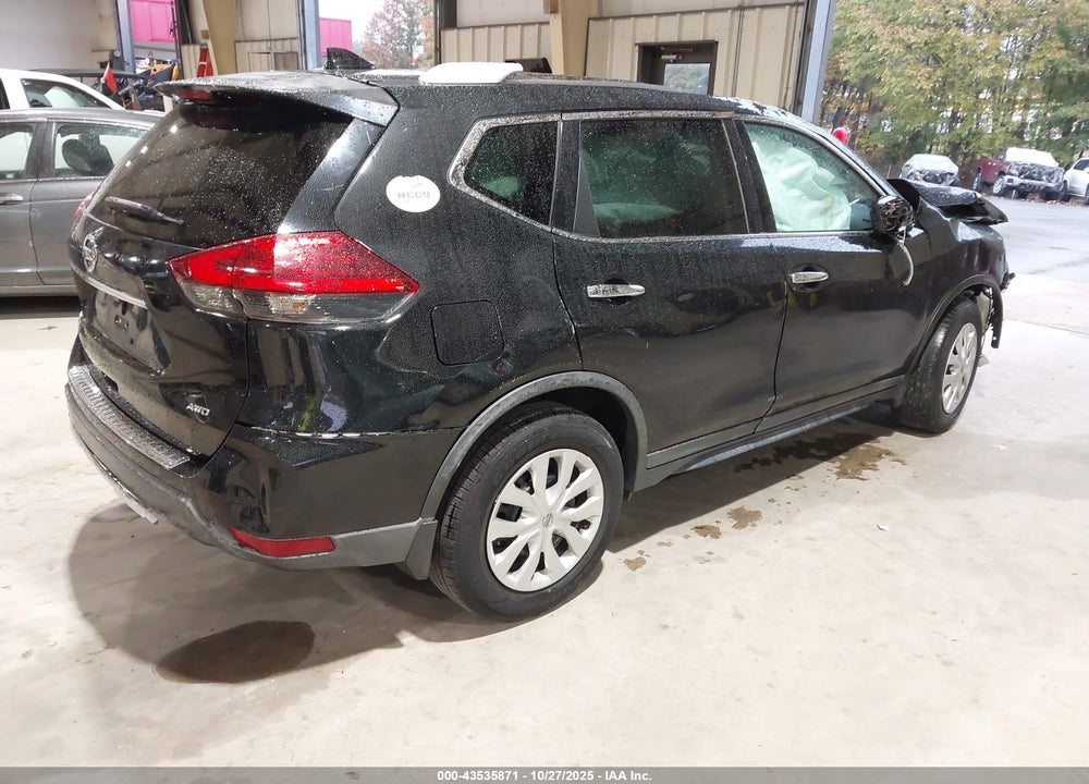 2017 NISSAN ROGUE S VIN: KNMAT2MV1HP555359