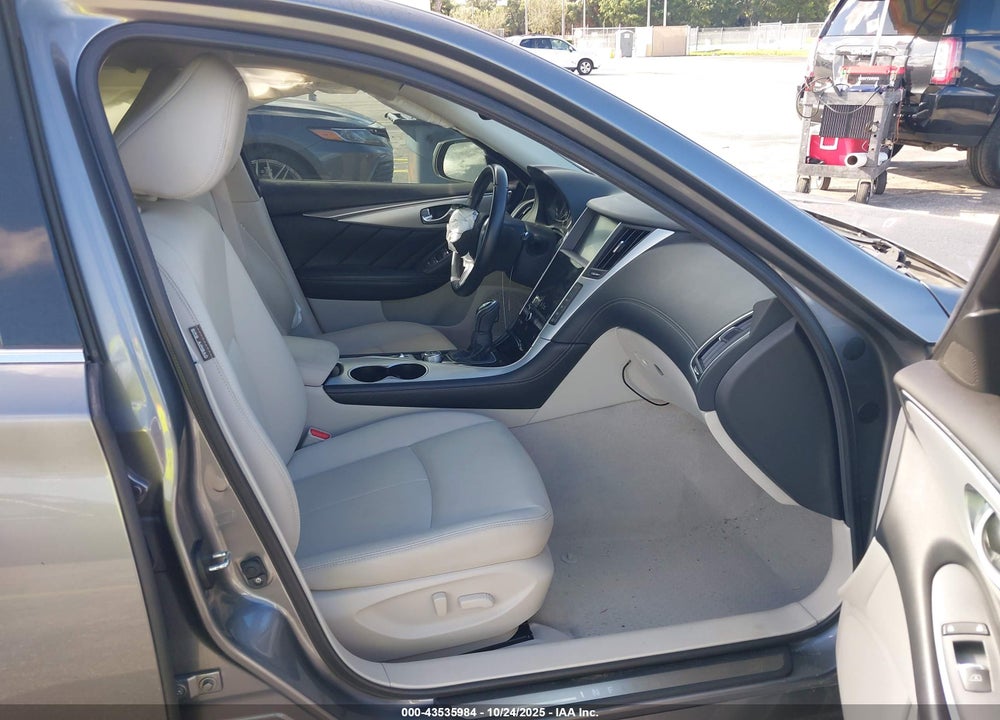 2019 INFINITI Q50 3.0T LUXE VIN: JN1EV7AP3KM543143