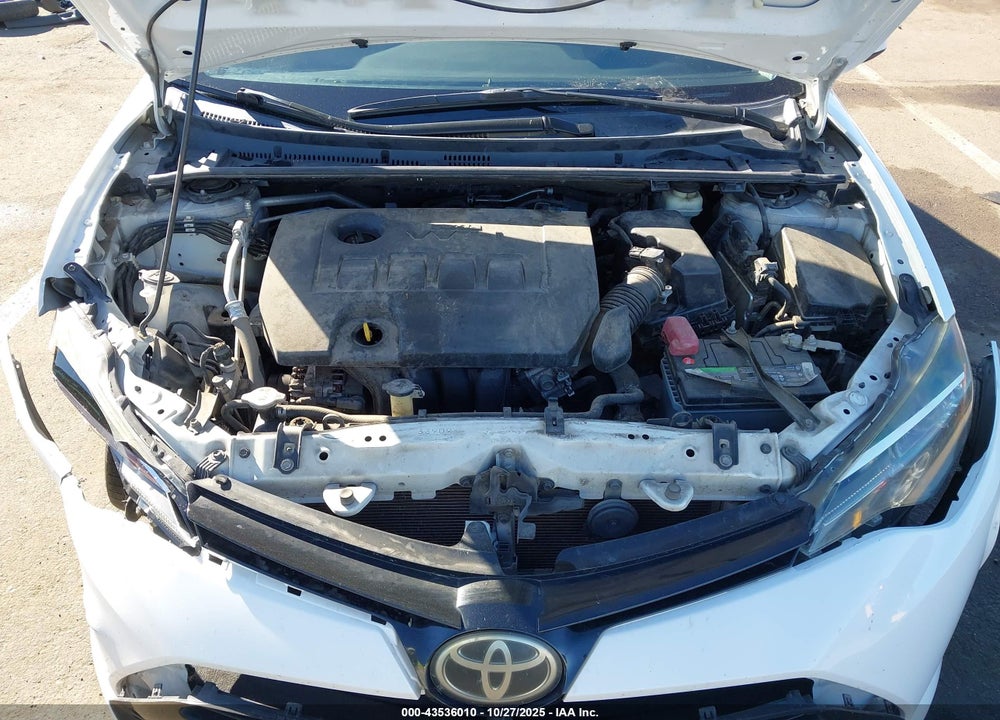 2018 TOYOTA COROLLA LE VIN: 5YFBURHE5JP759283