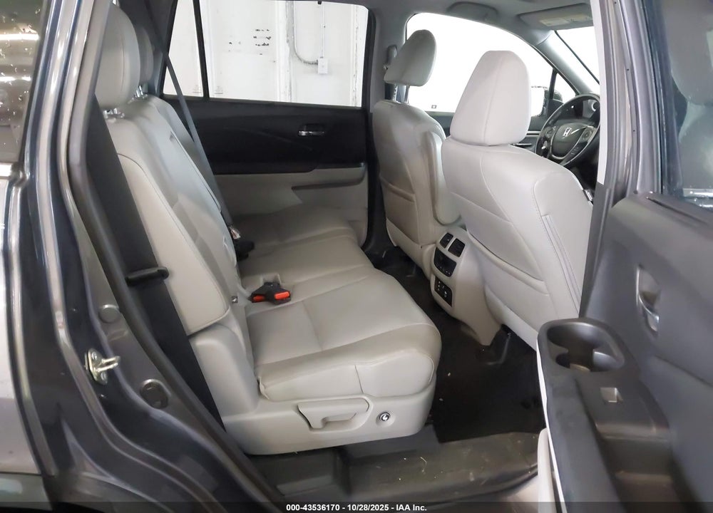 2017 HONDA PILOT EX-L VIN: 5FNYF6H85HB053336