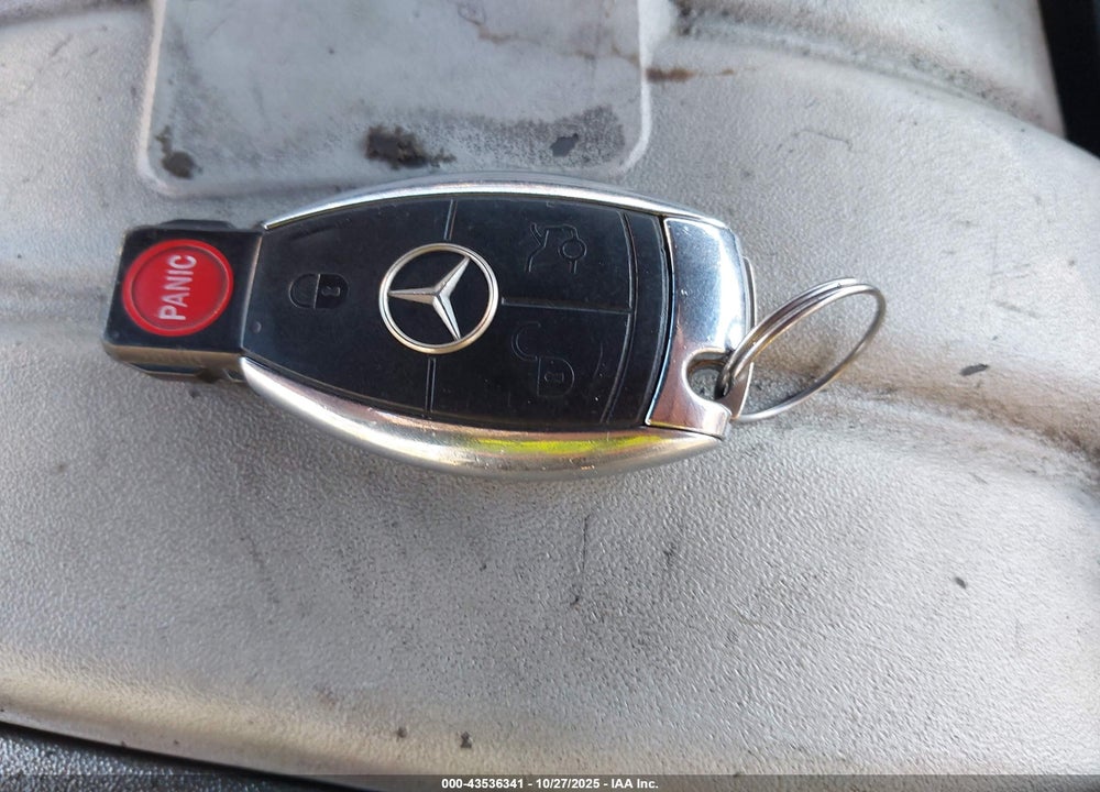 2008 MERCEDES-BENZ S 63 AMG VIN: WDDNG77X28A214030