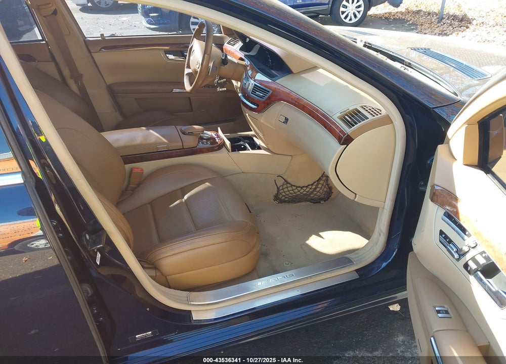 2008 MERCEDES-BENZ S 63 AMG VIN: WDDNG77X28A214030
