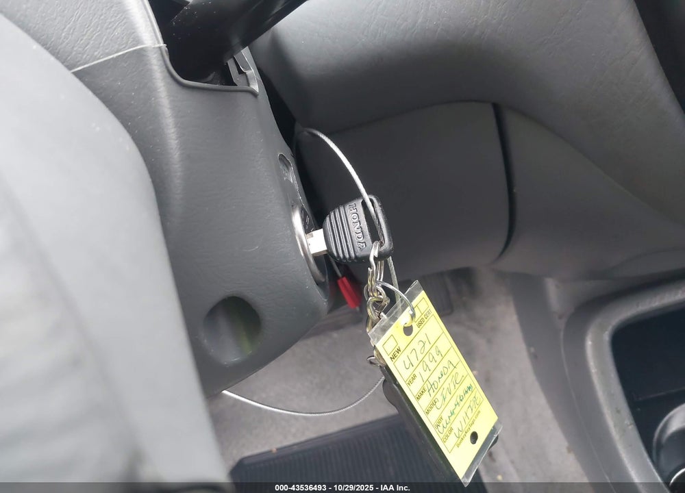 1999 HONDA CIVIC LX VIN: 2HGEJ6676XH523511