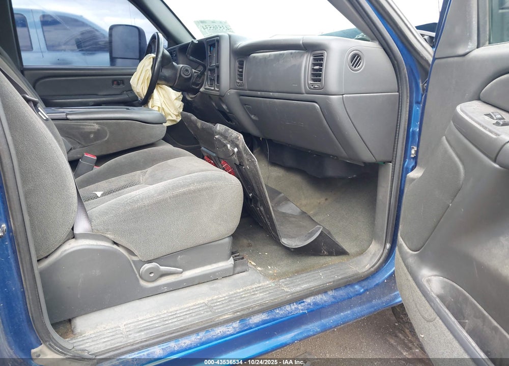 2004 CHEVROLET SILVERADO 1500 LS VIN: 1GCEK19T94E162611