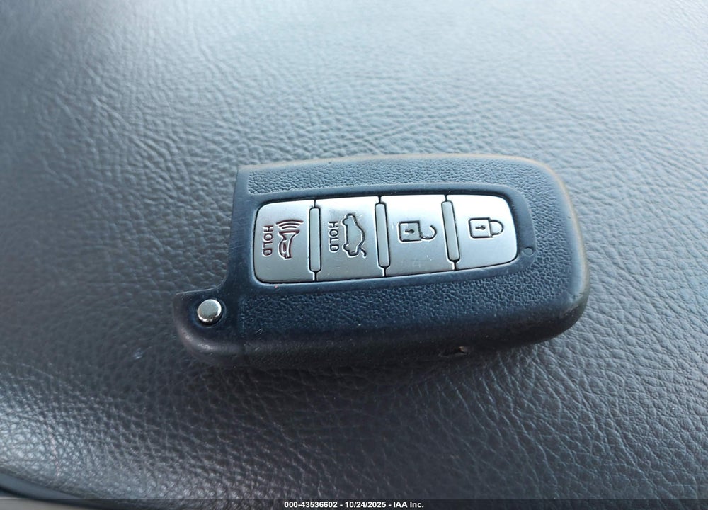 2010 HYUNDAI GENESIS 4.6 VIN: KMHGC4DF7AU105569