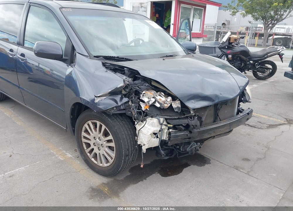 2007 TOYOTA SIENNA XLE VIN: 5TDZK22C07S047301