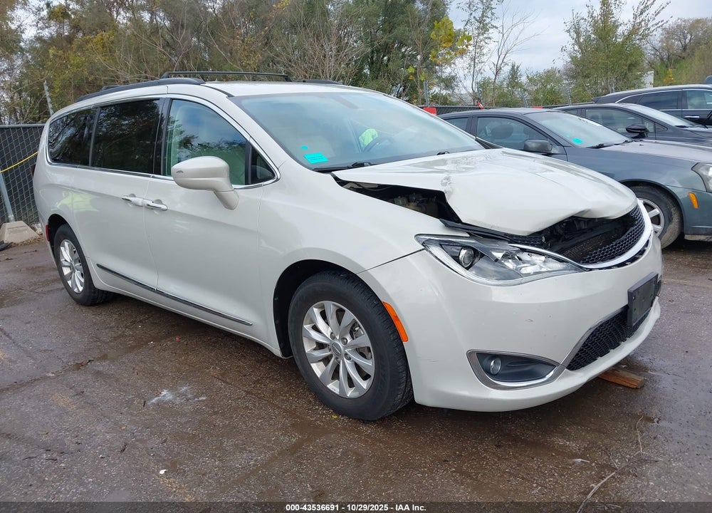2017 CHRYSLER PACIFICA TOURING-L VIN: 2C4RC1BG2HR675929