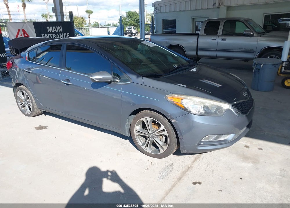 2016 KIA FORTE EX VIN: KNAFX4A86G5480041