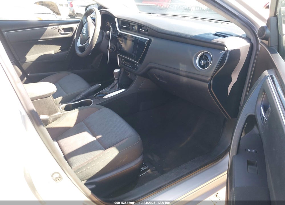 2019 TOYOTA COROLLA LE VIN: 5YFBURHE7KP903692