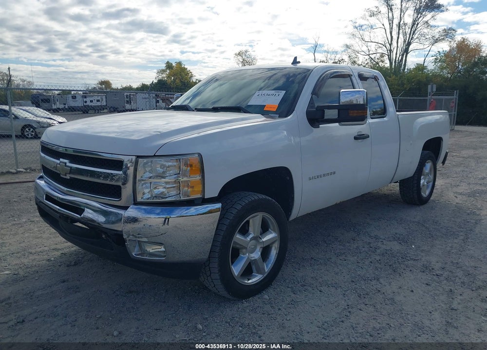 2010 CHEVROLET SILVERADO C1500  LS VIN: 1GCSCREA6AZ107587