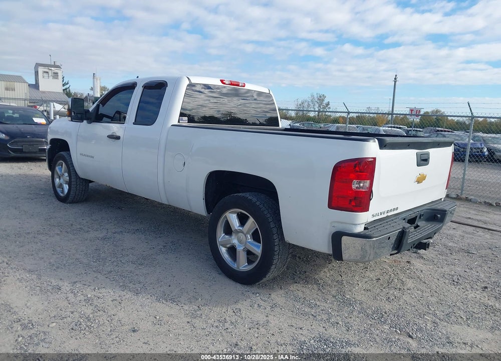 2010 CHEVROLET SILVERADO C1500  LS VIN: 1GCSCREA6AZ107587