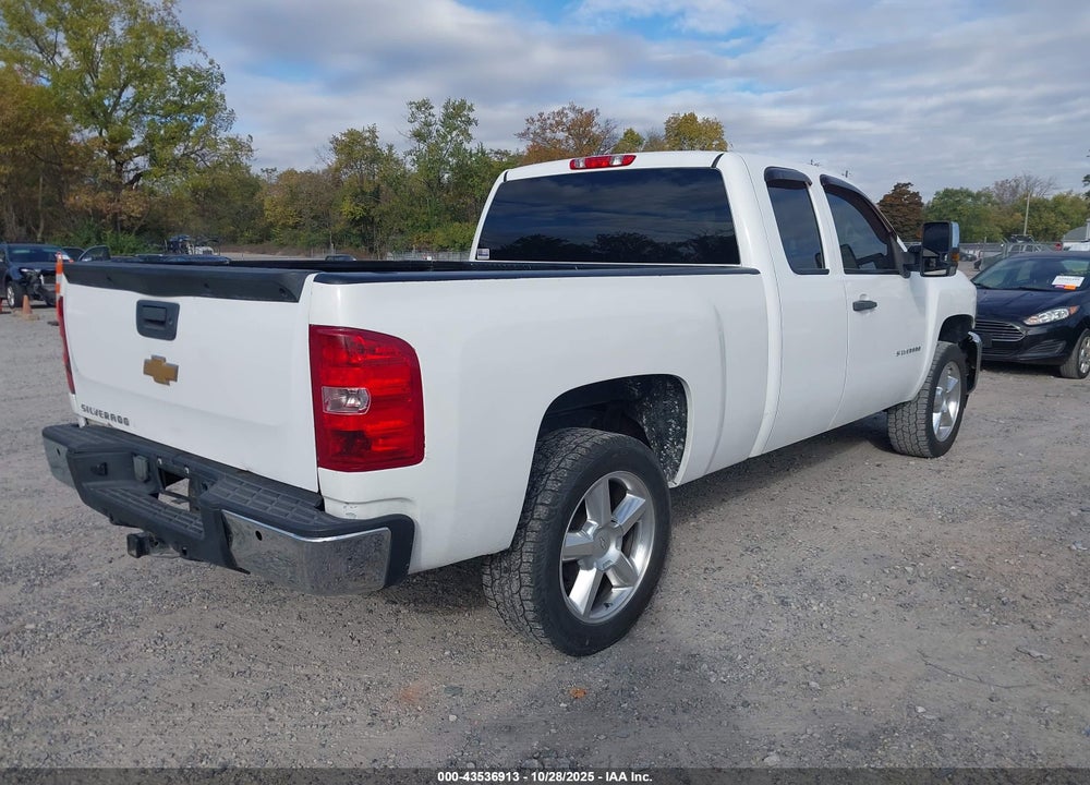 2010 CHEVROLET SILVERADO C1500  LS VIN: 1GCSCREA6AZ107587