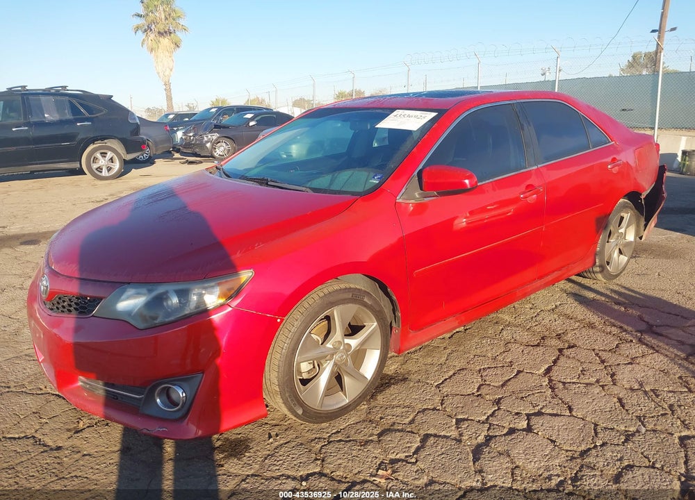 2014 TOYOTA CAMRY SE SPORT VIN: 4T1BF1FK2EU740182