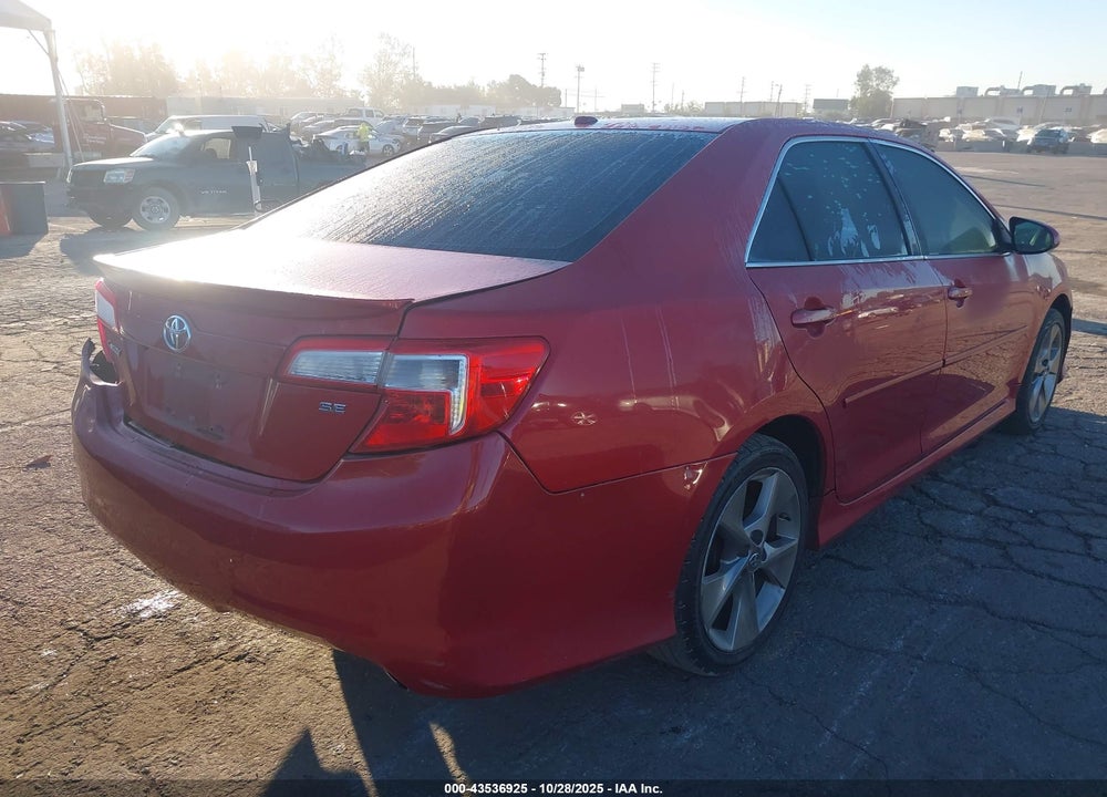 2014 TOYOTA CAMRY SE SPORT VIN: 4T1BF1FK2EU740182