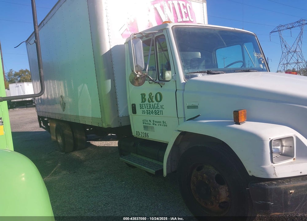 2000 FREIGHTLINER MEDIUM CONVENTIONAL FL70 VIN: 1FV3HJAA7YHF60752