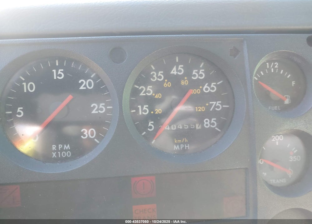 2000 FREIGHTLINER MEDIUM CONVENTIONAL FL70 VIN: 1FV3HJAA7YHF60752