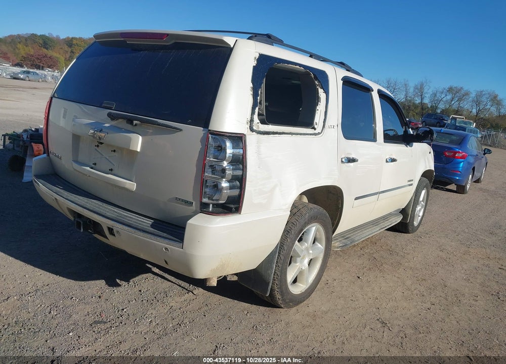 2011 CHEVROLET TAHOE LTZ VIN: 1GNSKCE00BR308157