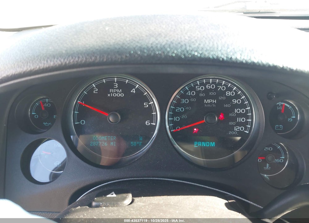 2011 CHEVROLET TAHOE LTZ VIN: 1GNSKCE00BR308157