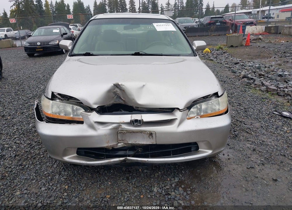 1998 HONDA ACCORD EX V6 VIN: 1HGCG1656WA075548
