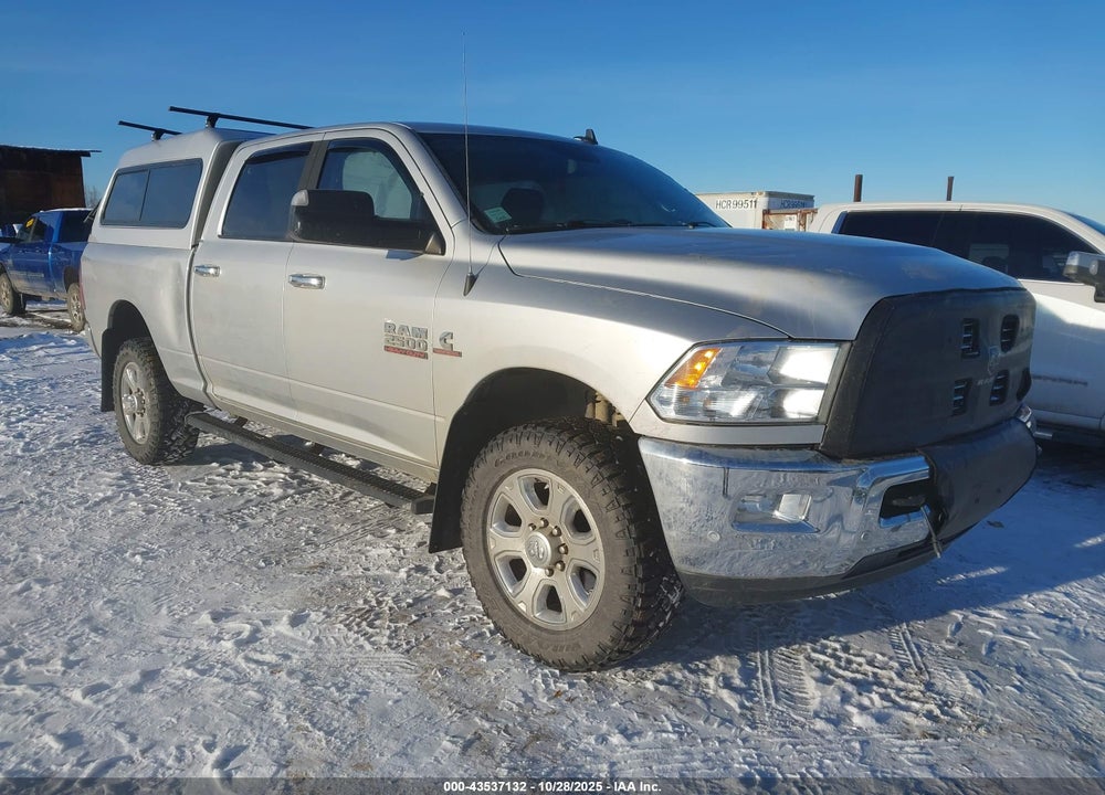 2016 RAM 2500 BIG HORN VIN: 3C6UR5DL5GG261324