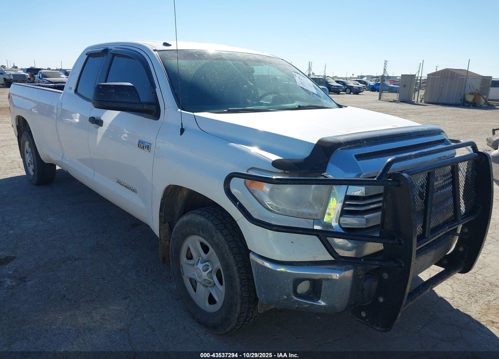 2017 TOYOTA TUNDRA SR5 5.7L V8 VIN: 5TFCW5F13HX021565