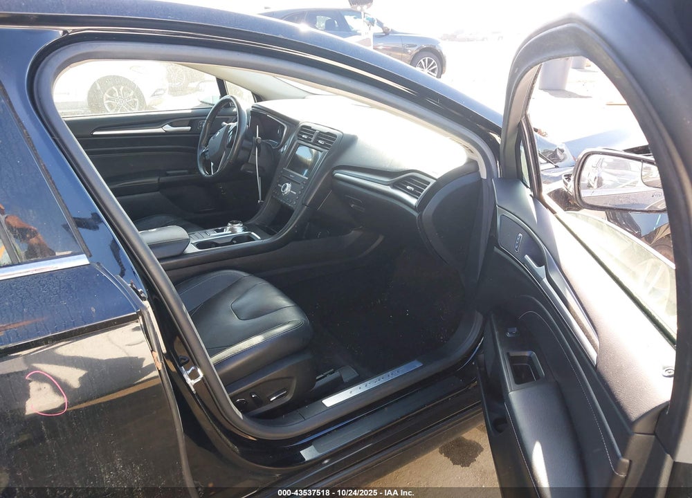 2017 FORD FUSION VIN: 3FA6P0SU5HR129763