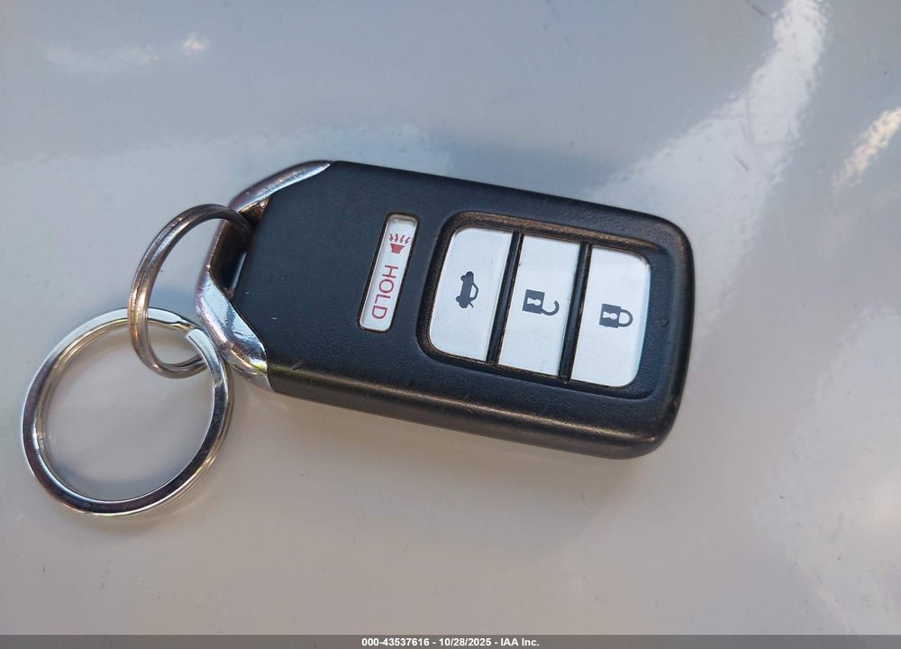 2013 HONDA ACCORD EX-L VIN: 1HGCR2F83DA006582